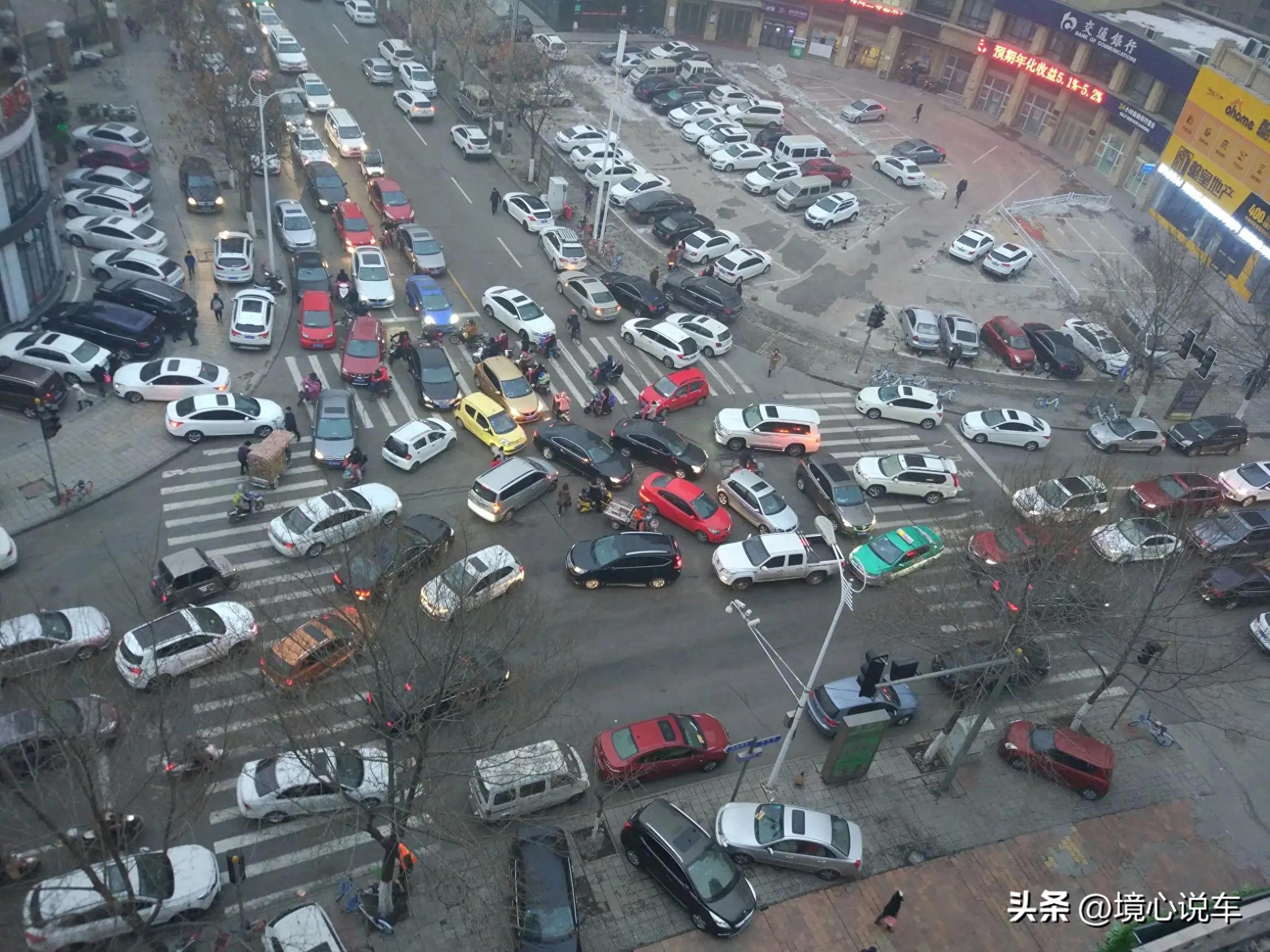 开车防御性五大要领,新手上路注意哪些可避免交通事故