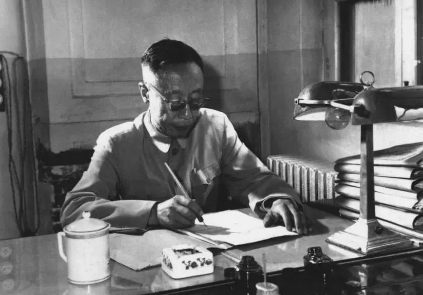 我的前半生溥仪自传内容简介,我的前半生溥仪自传小说