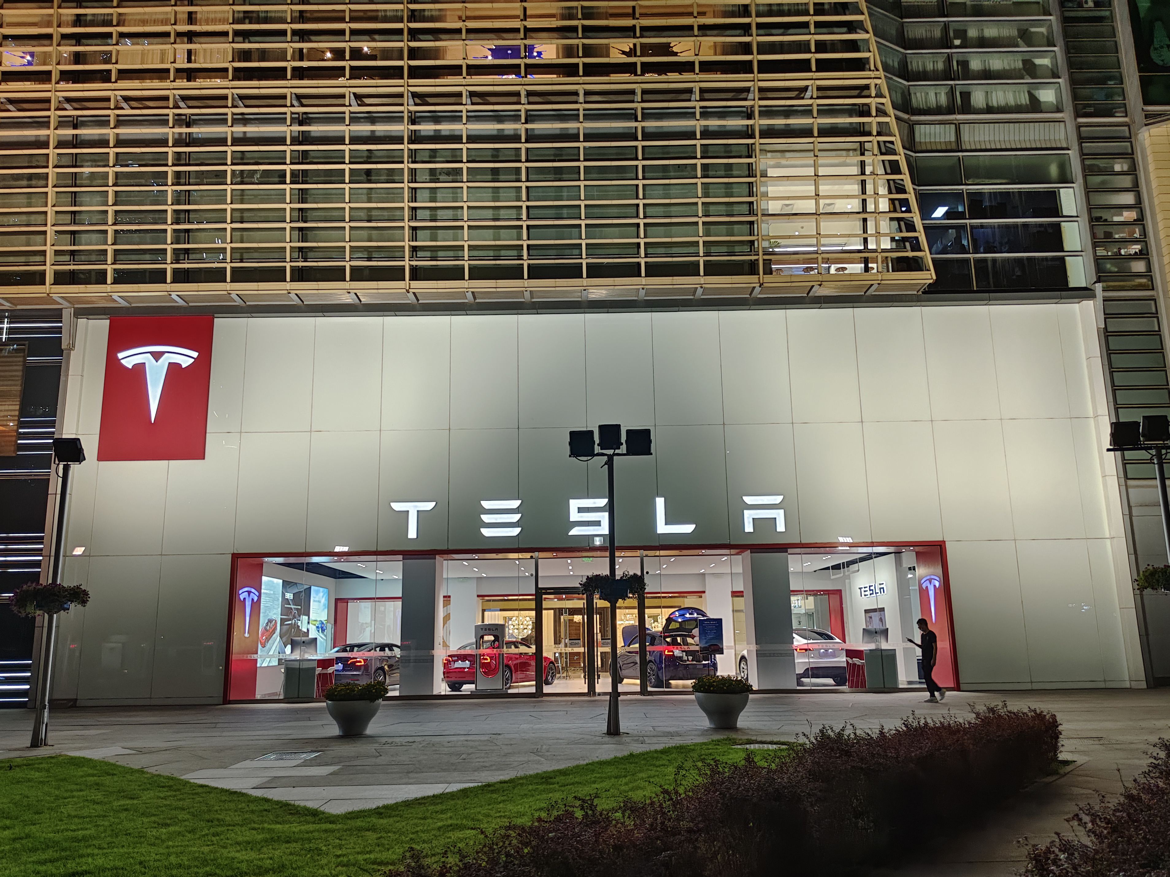 腾讯rog游戏手机6pro体验缺点,rog6和其他游戏手机对比