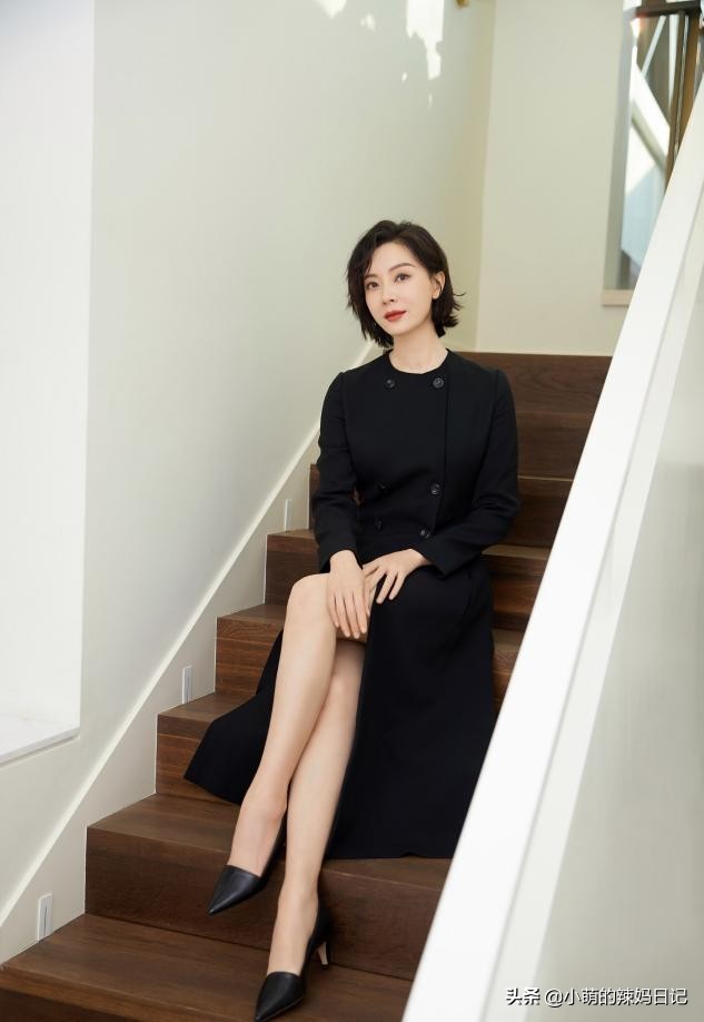 2020最火中短烫发20-30岁长发,适合头发很少又是长发的烫发