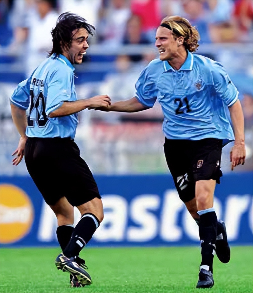 足球世界弗兰,足球人物志尼古拉