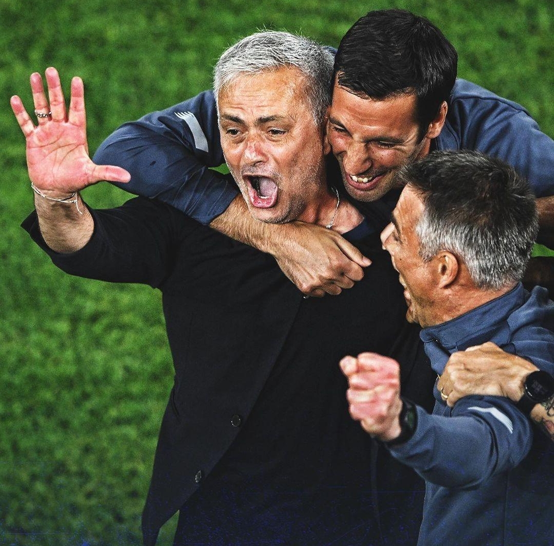 热烈祝贺米兰三比零暴揍尤文,米兰惊天逆转尤文