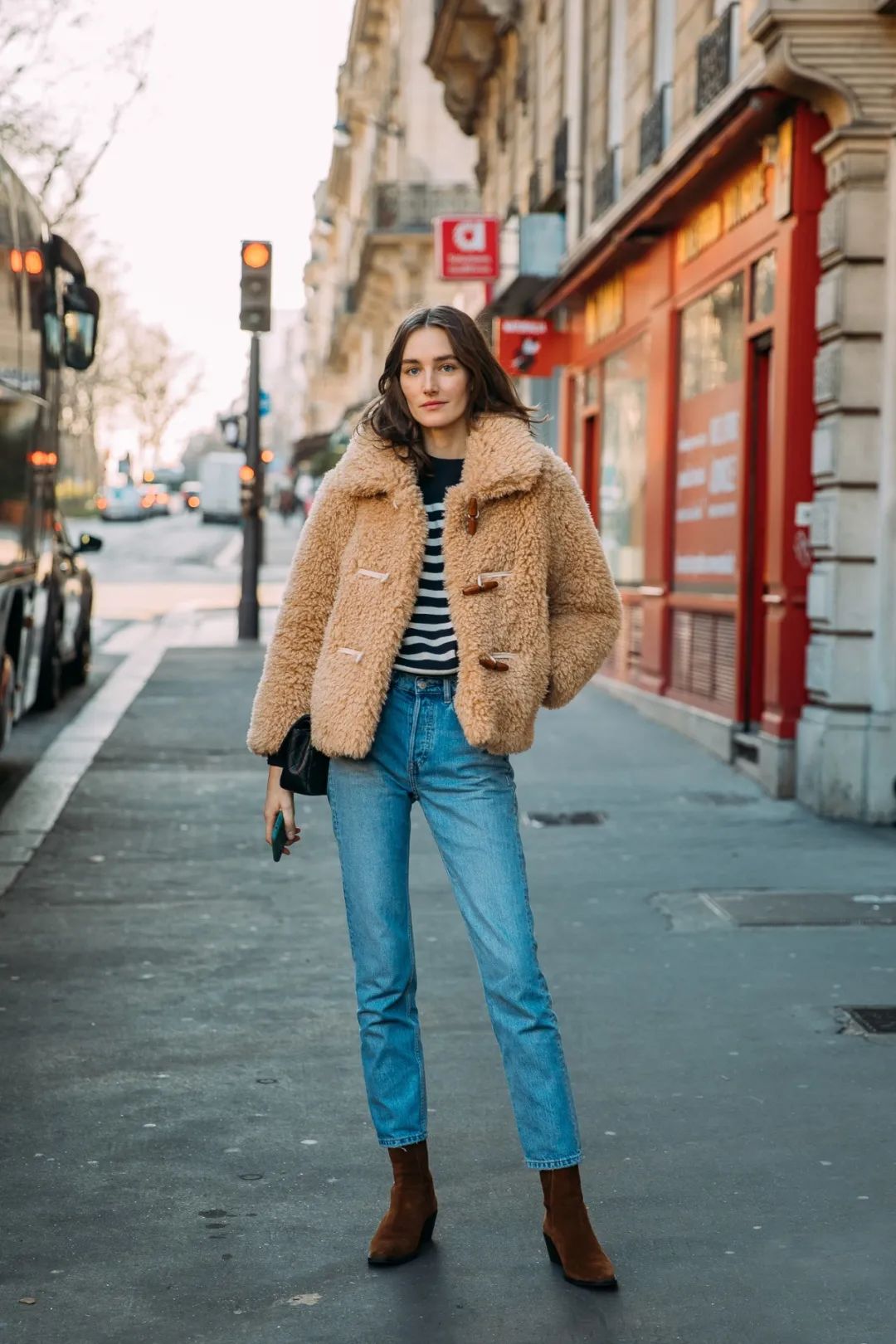 驼色连衣裙搭配的高级穿法,原来都这样穿驼色太年轻洋气了