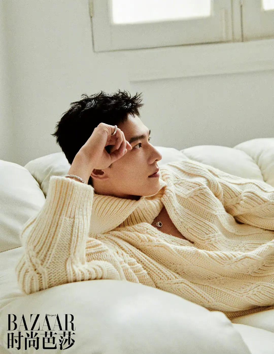 杨洋时尚芭莎十一月刊封面照片,时尚芭莎慈善之夜2019杨洋