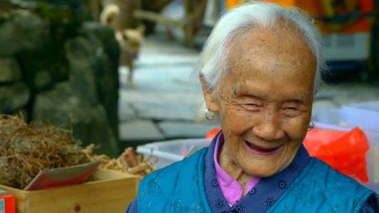 50岁后拥有这7个表现是长寿的秘诀,60岁以后长寿的10个特征