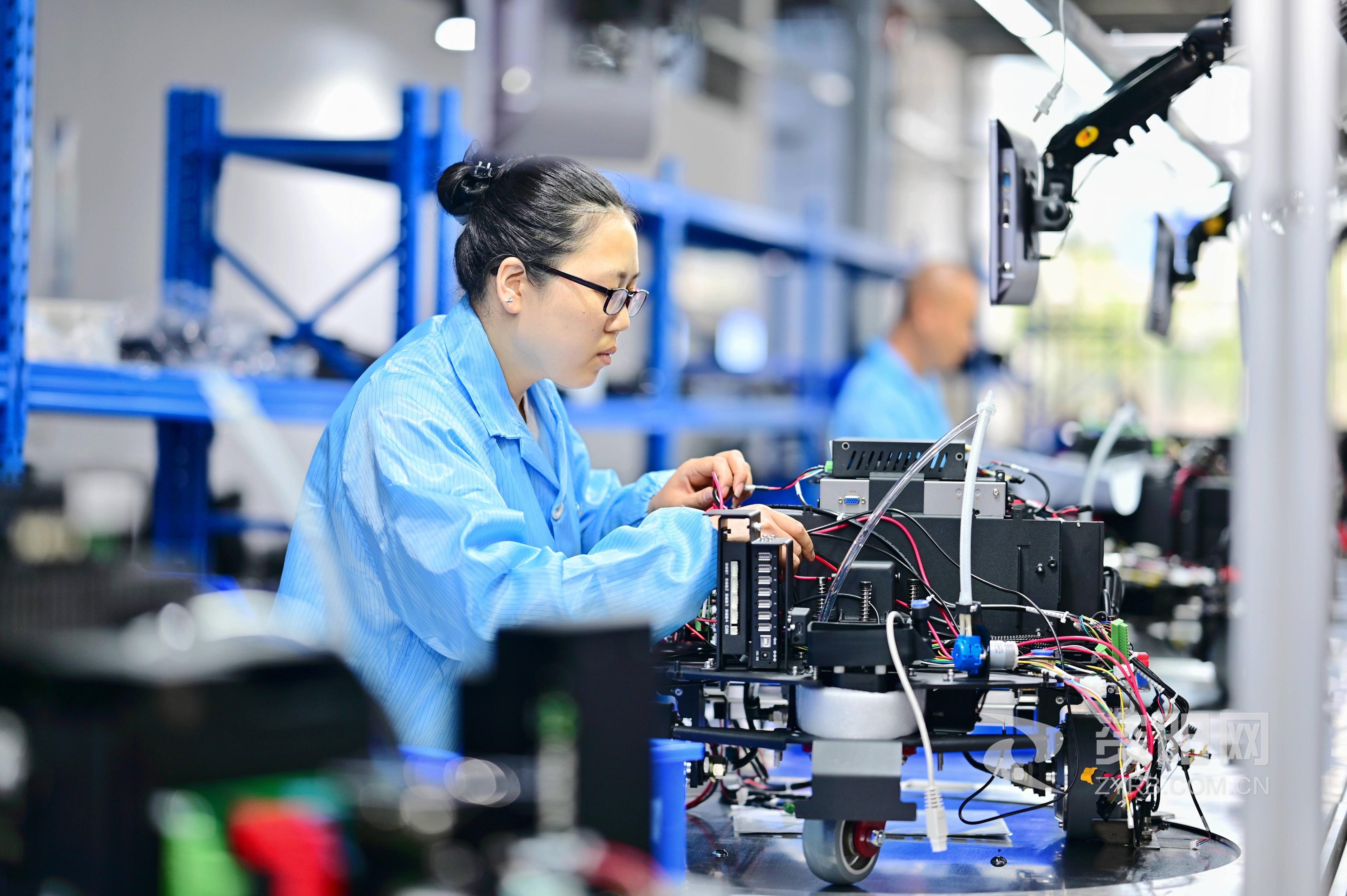 我市工业经济稳步复苏,全市工业经济运行分析会