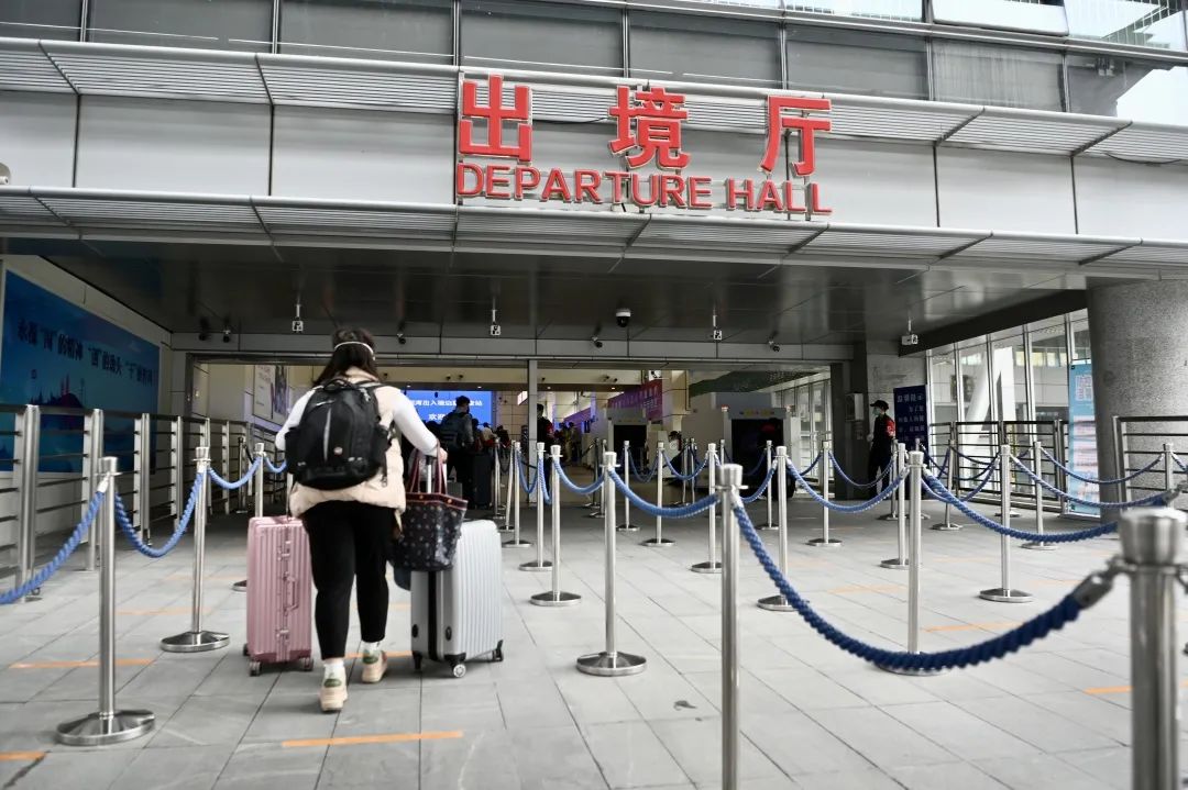 深圳海关抓水客,深圳湾海关抓水客视频