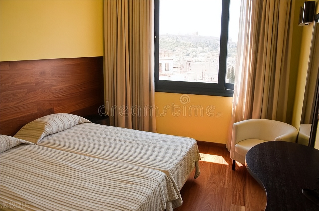 法国巴黎近况,巴黎18区真实现状