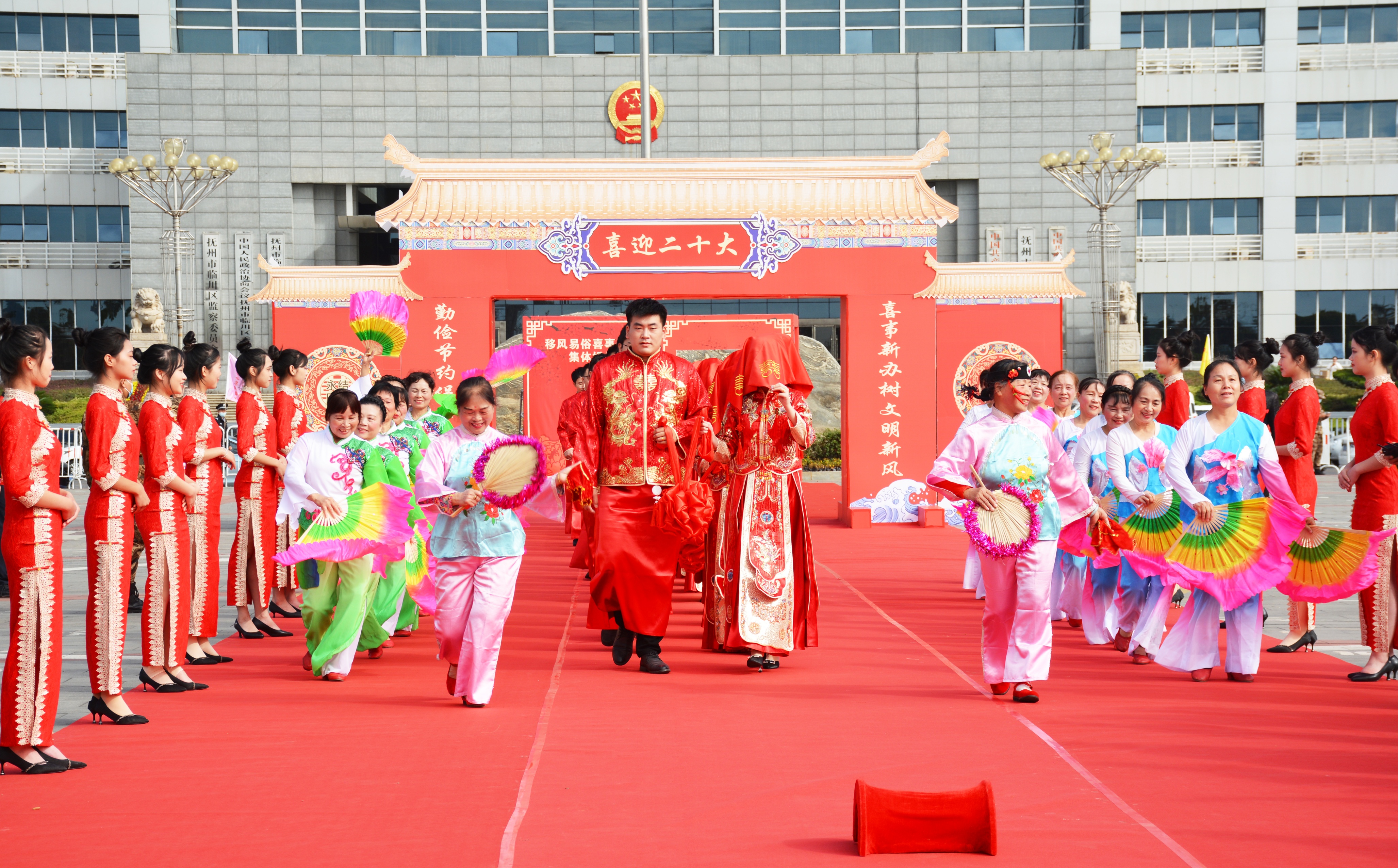 军人和军人集体婚礼,退役军人集体婚礼