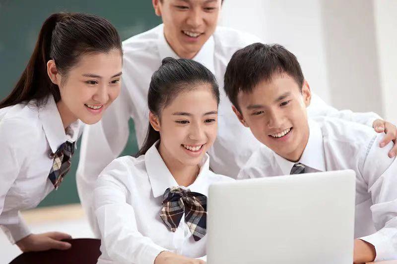 该不该放弃定向生资格？一个转学生的两难选择