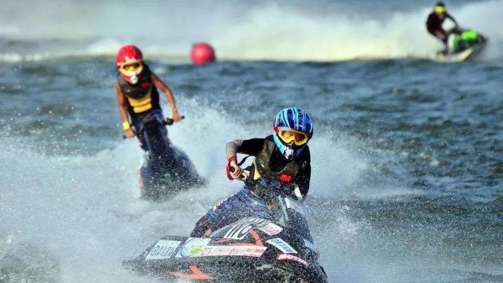 水上运动摩托艇视频,摩托艇冲浪运动