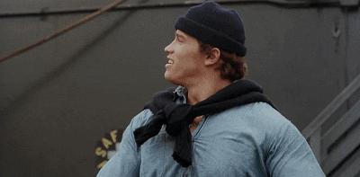 男神是真脱啊！大尺度秀身材，网飞新片一上线，全网炸了！