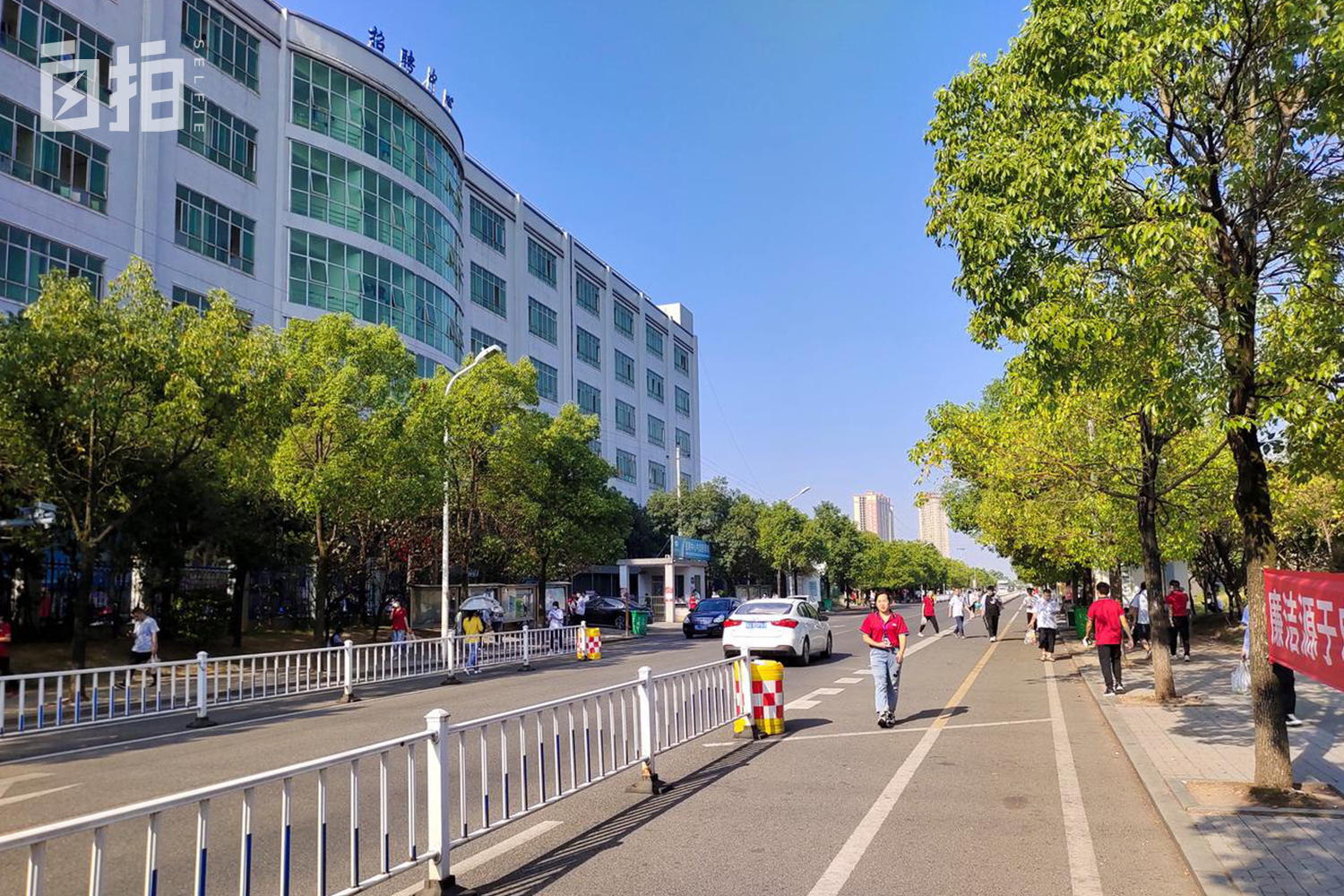 我，文科男，从大专考到名校硕士，毕业后送外卖，工资不及上一辈