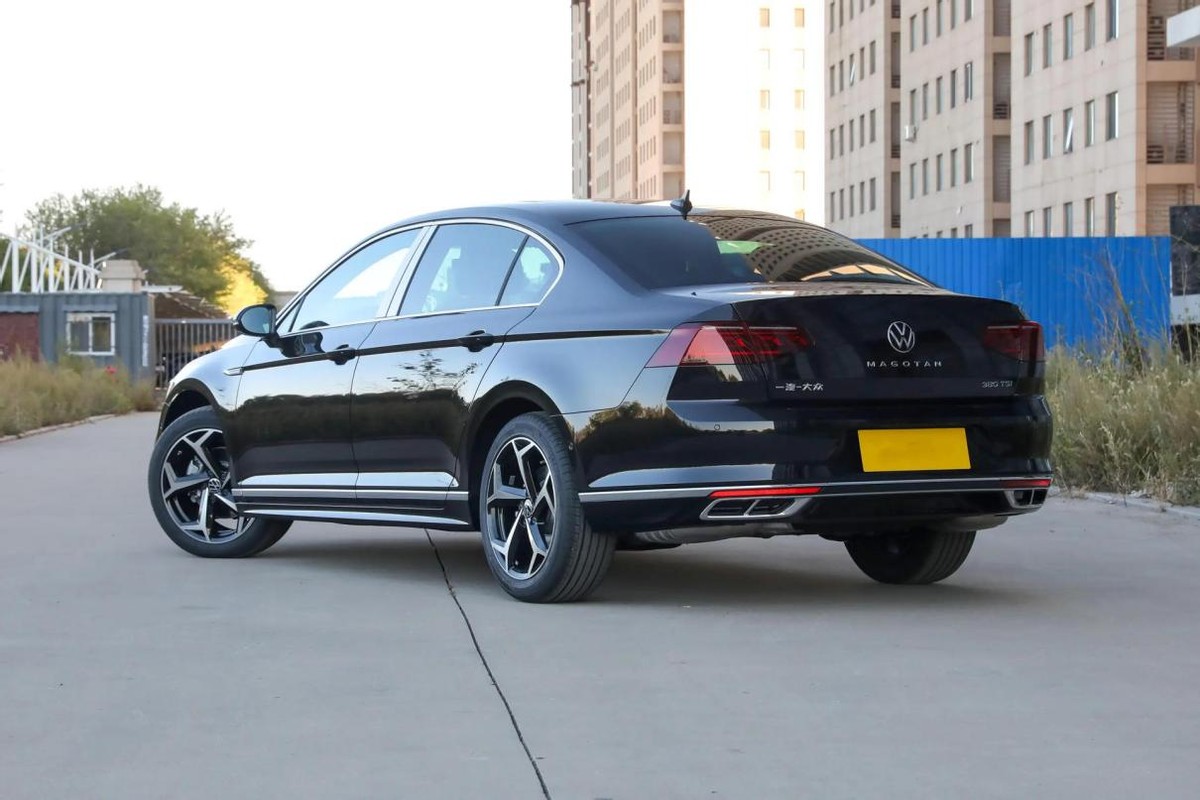 省油空间大好看的5万8万轿车推荐,手握15万买车这3款轿车首选