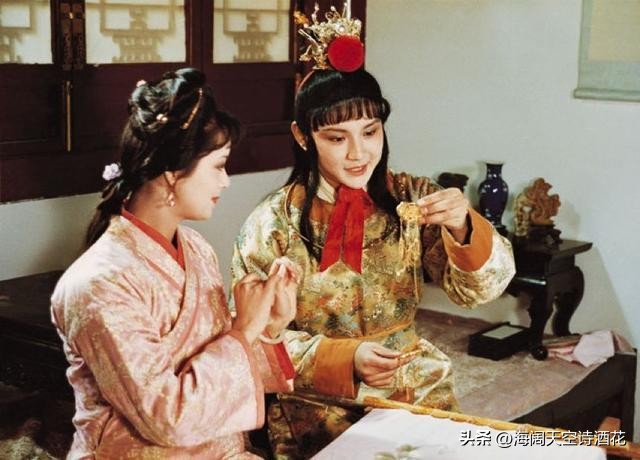 金玉良缘木石前盟寓意,金玉良缘木石前盟出处