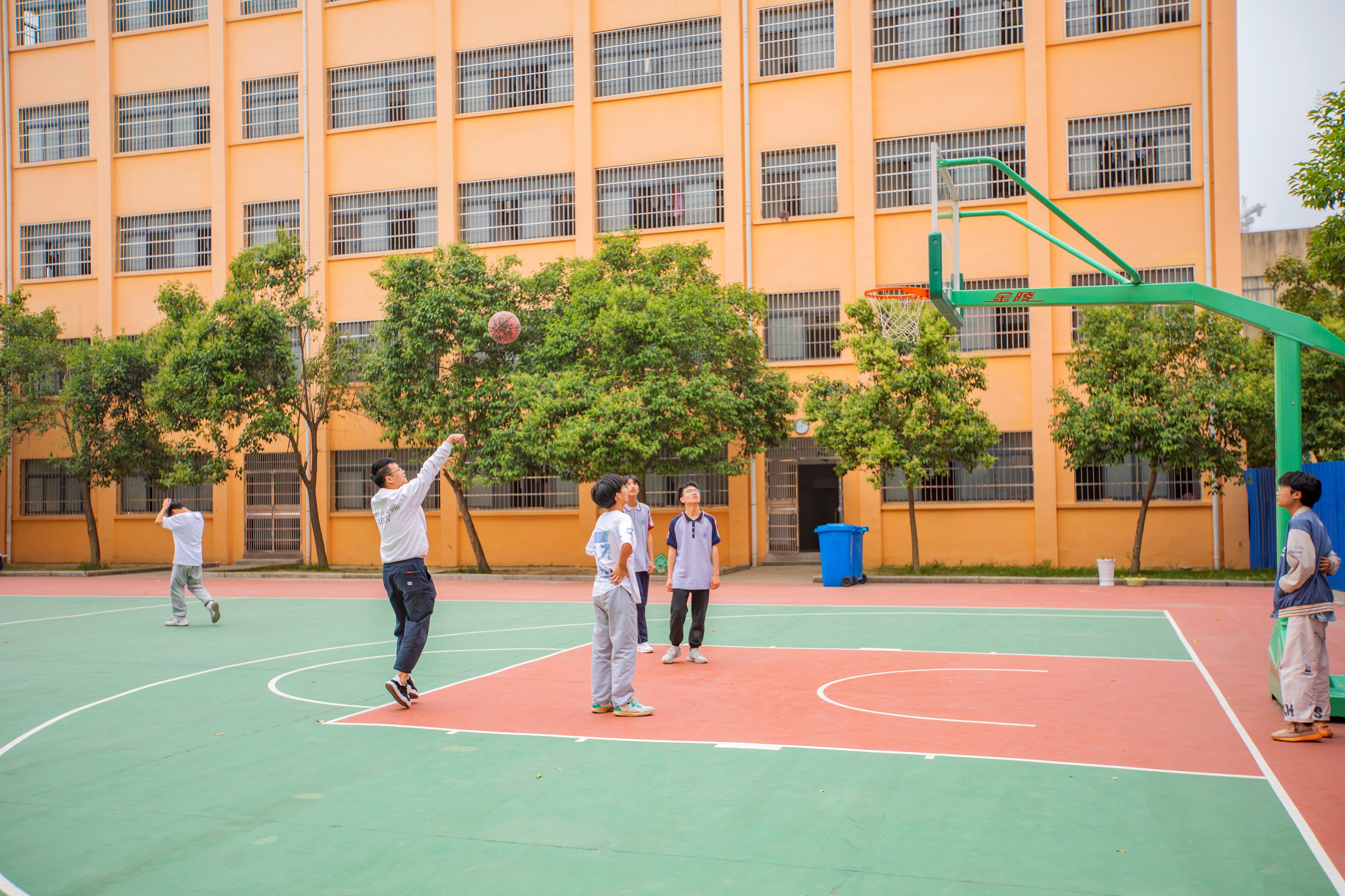 中考失利，选择中职学校一样可以获得高等学历