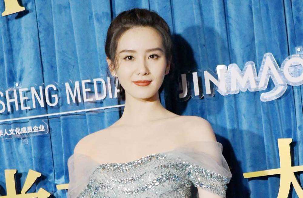 当氛围感美人遇到真美人，朱茵输多赢少，鞠婧祎章子怡暴露颜值