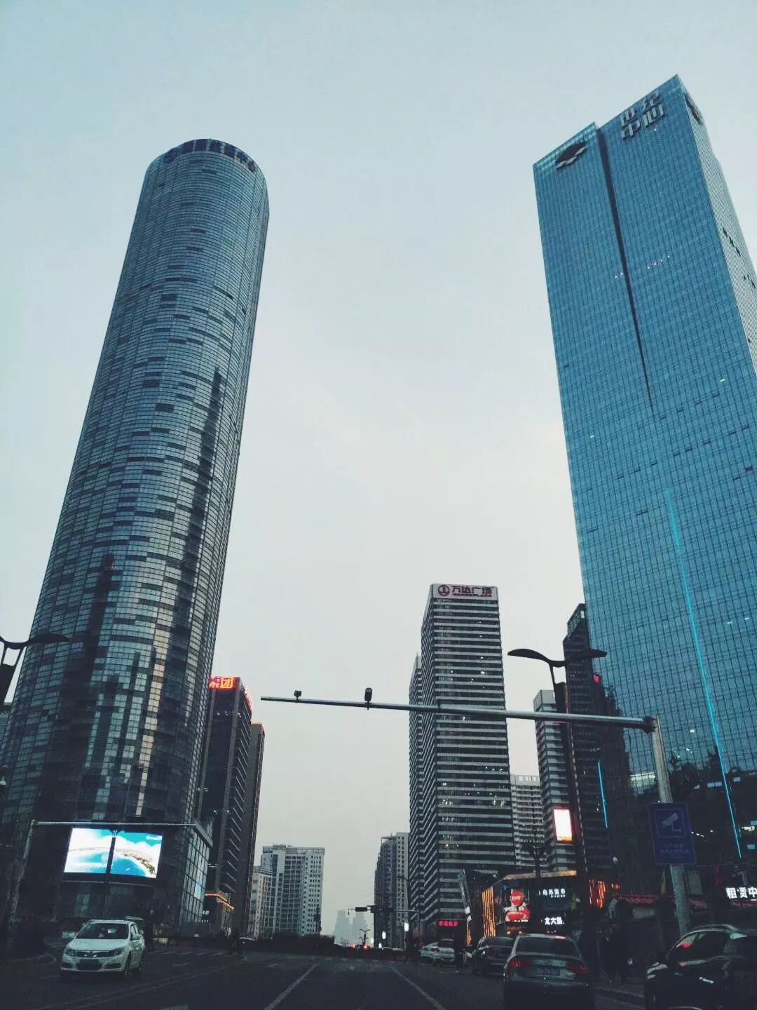 凌晨四点的心酸无人能懂,凌晨四点半的青岛