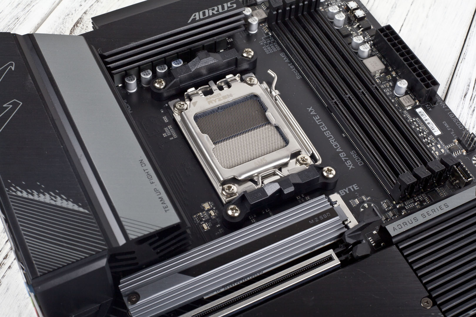 7000系列选配,技嘉x670小雕鉴赏