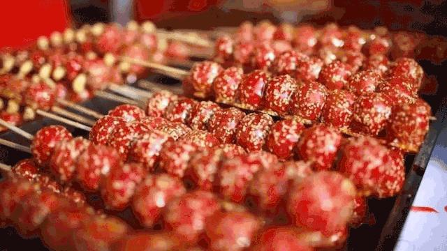 打卡超大萌兔、放水灯……纺织谷上元市吉超多惊喜等你来发现！