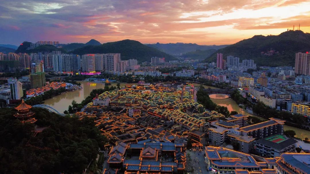 除了梵净山还能玩什么游戏,铜仁除了梵净山还有什么旅游景点