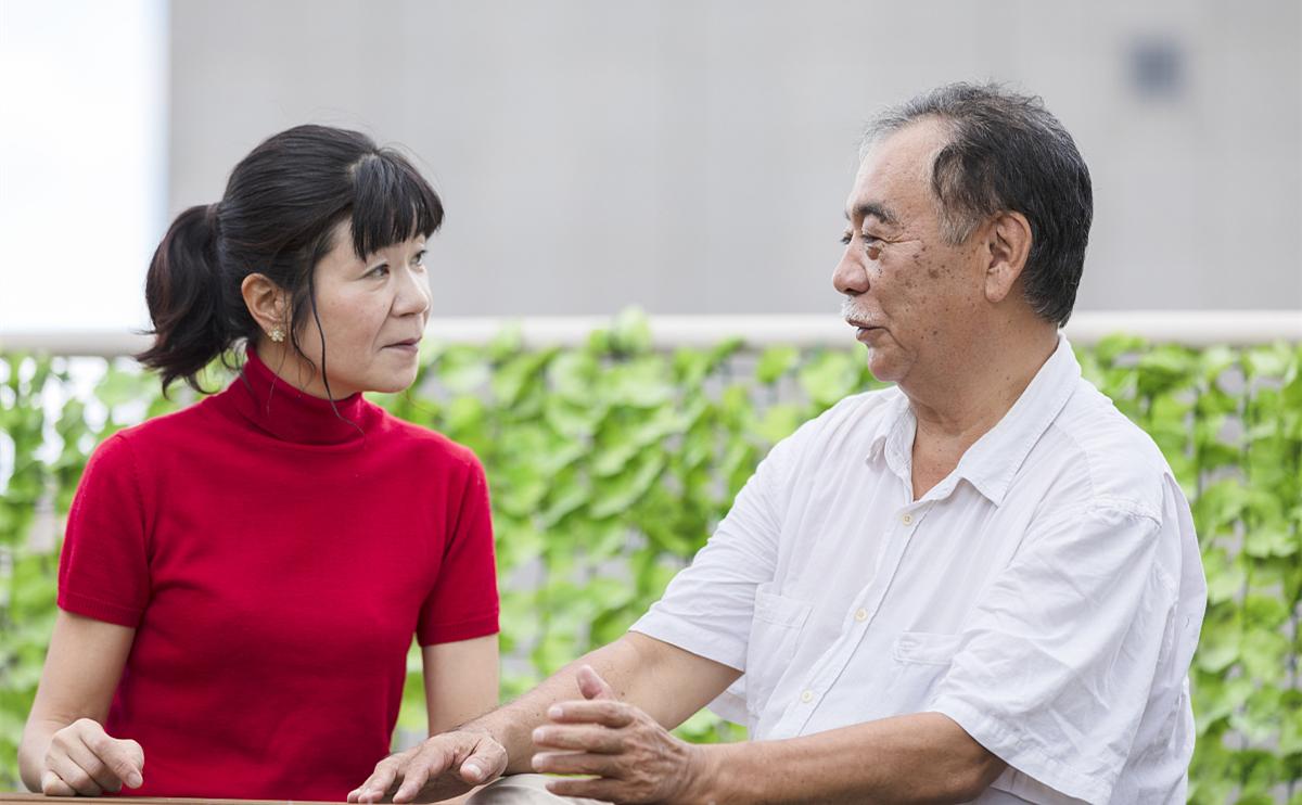 大妈被儿媳百般刁难,老人被女儿女婿嫌弃怎么办