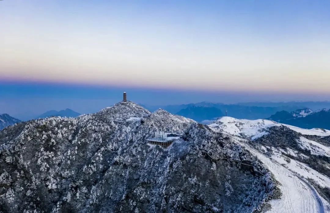 离乐山最近的滑雪场,乐山滑雪温泉