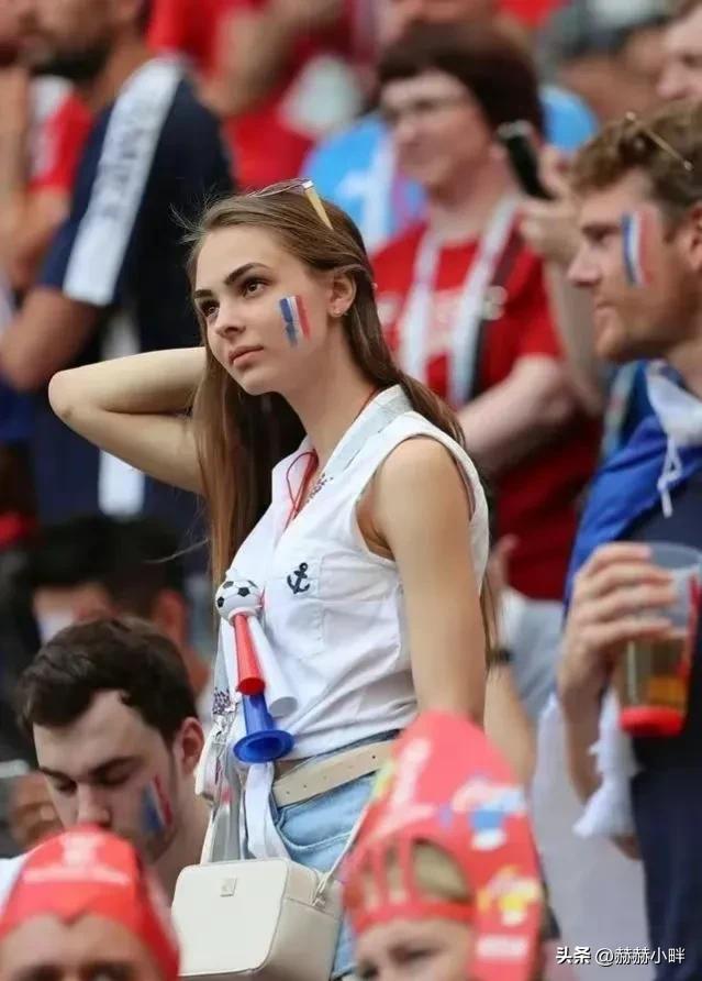 美女也疯狂：世界杯惊艳女球迷
