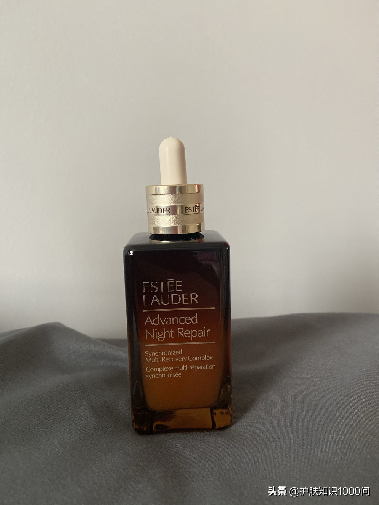 年轻女性用什么精华好,紧致亮肤的精华液适合18岁使用吗