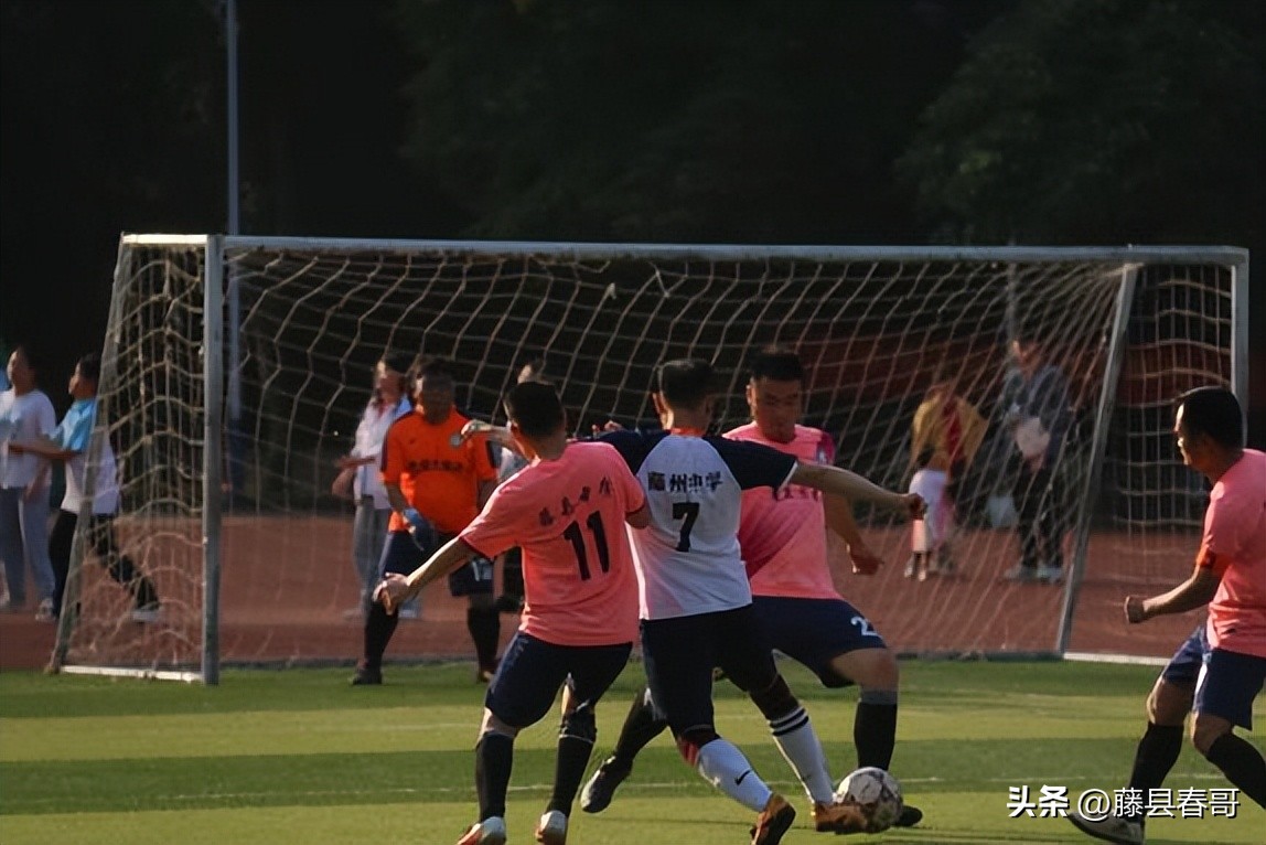 广西区教职工足球比赛,问鼎全州中小学校园足球联赛冠军