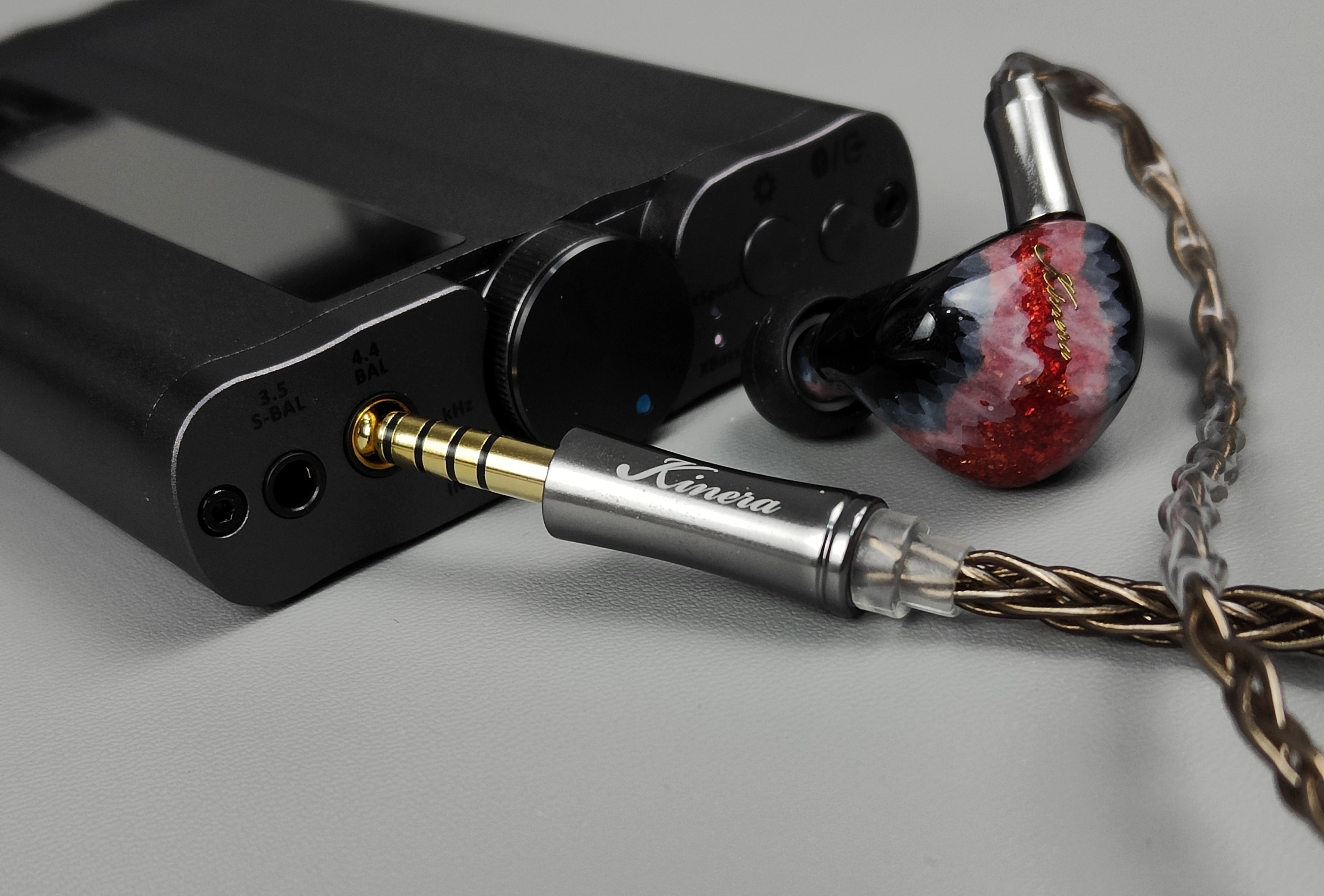 江湖人称“灰菠萝”——iFixDSDGryphon解码耳放把玩分享