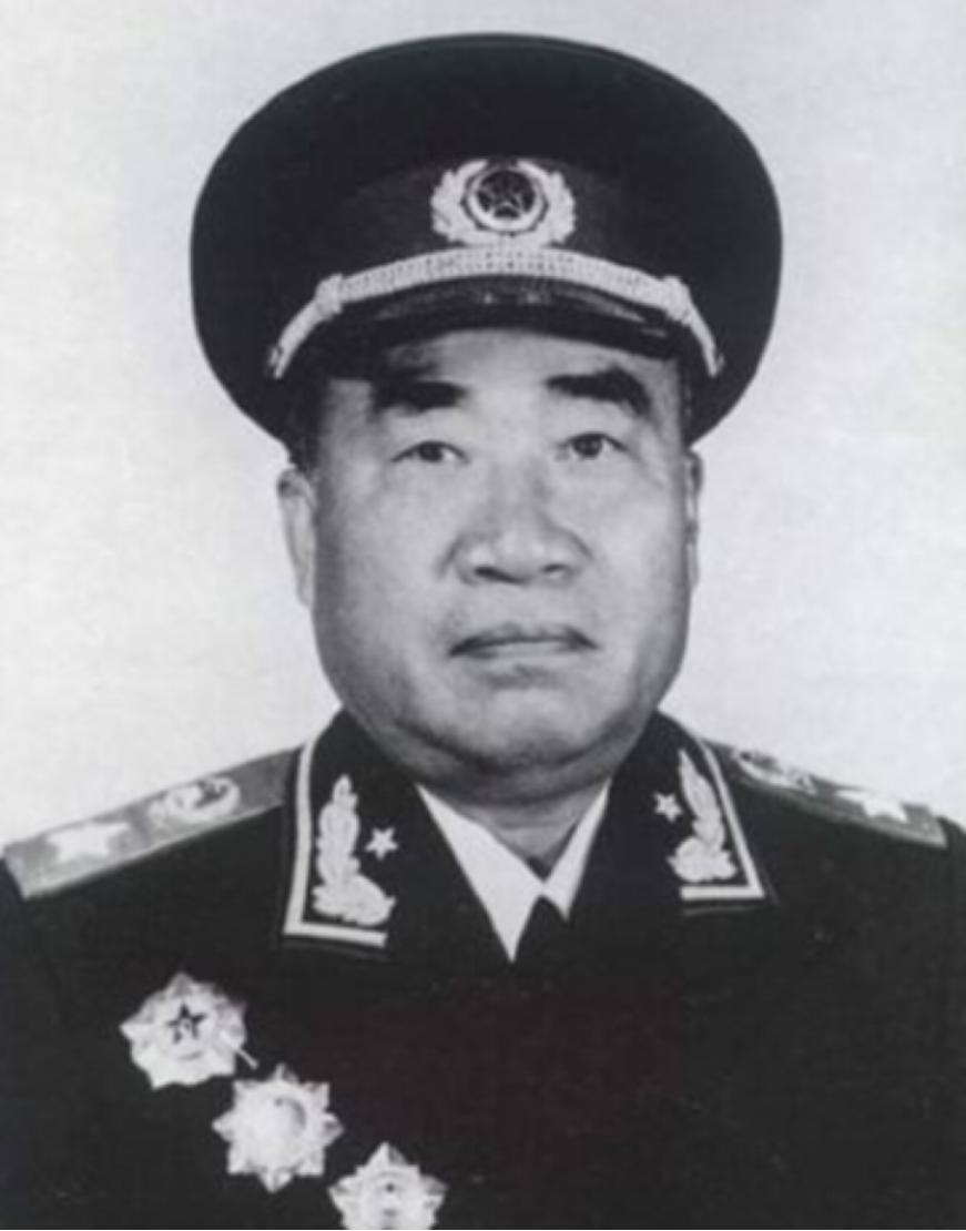 老财主家搜出欠条，署名是解放军总司令，*德朱**听说后：接他来北京