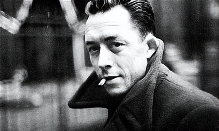 十二月拍|拥抱还是背离，都是在同一个世界里的选择