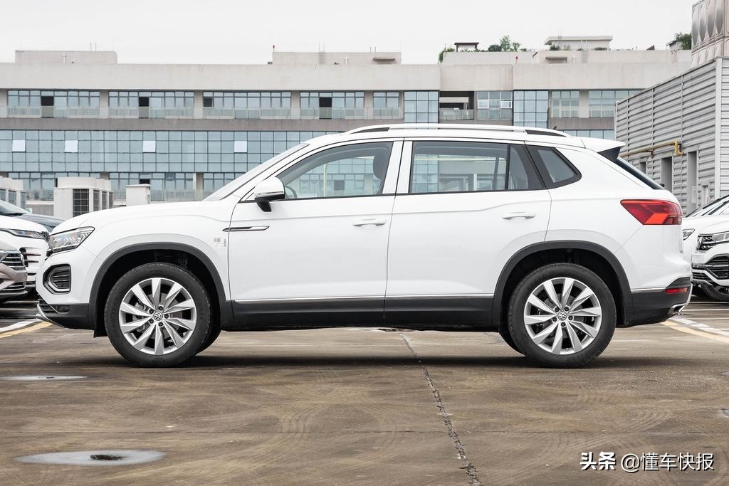 大众探岳380tsi四驱r-line智联版,2022探岳380四驱r-line值得买吗