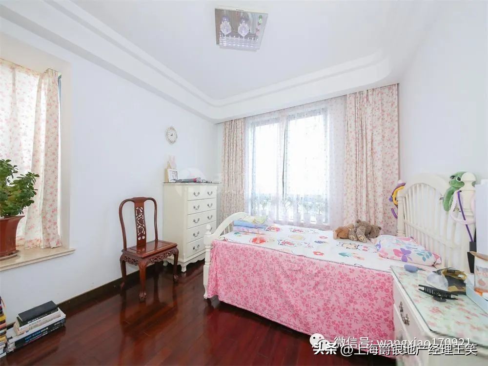 大华十八街区中心位置大平层，195M²1970万，13号线地铁口200米