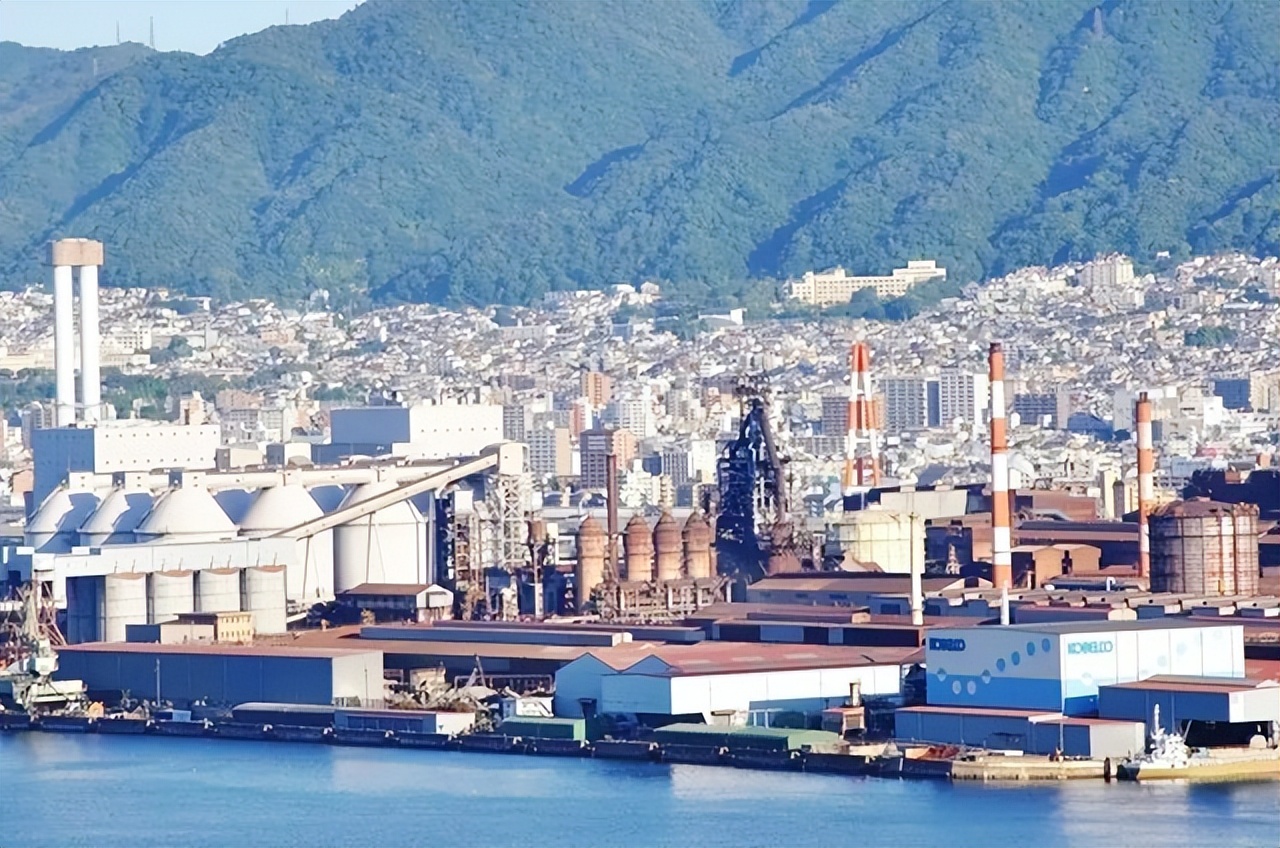 日本危在旦夕：贸易逆差愈演愈烈，被国情拖垮的日本经济