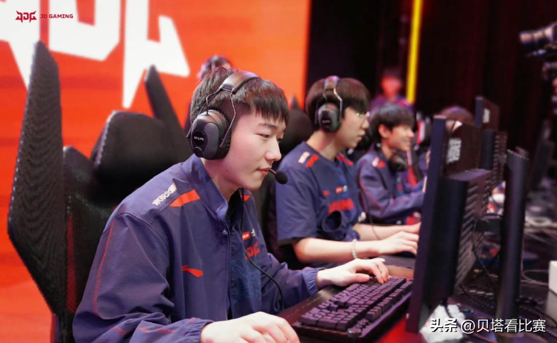 JDG又翻车了！领先7K被OMG翻盘，粉丝破防：能不能学会尊重对手？