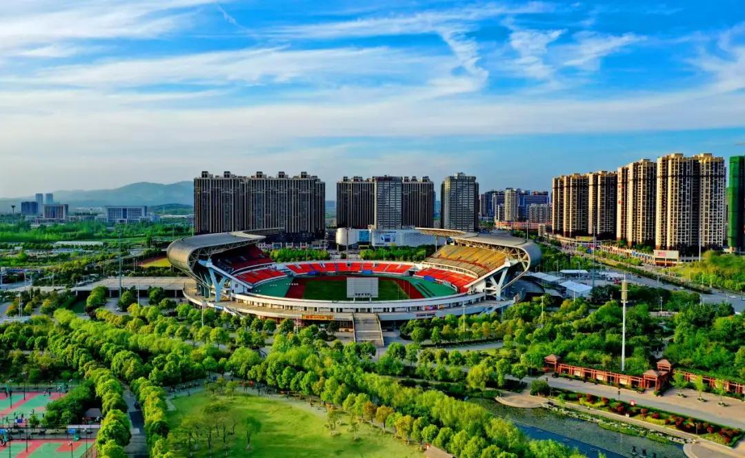 荆门重点发展产业集群,做大三产做强三产