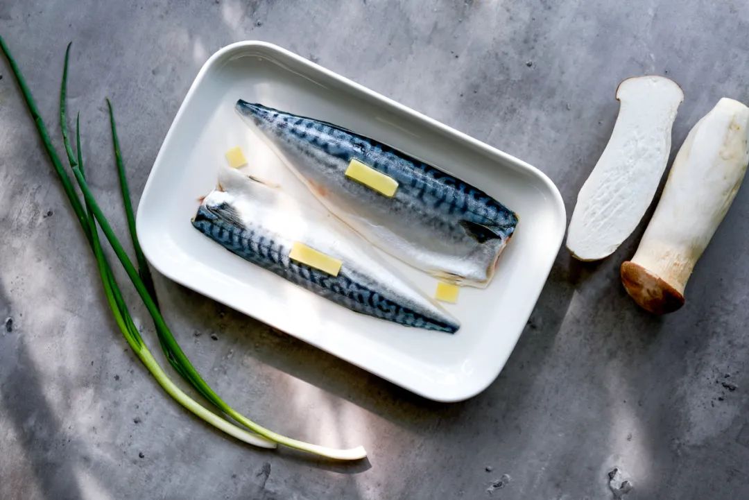 日式碳烤青花鱼做法,干煎小金枪鱼