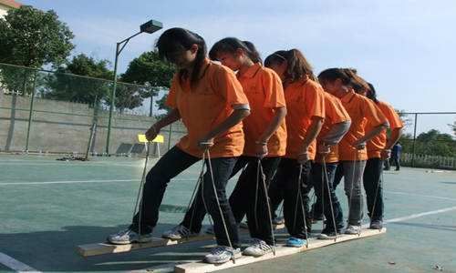 适合年轻人玩的团建小游戏,适合团建的小游戏冷门