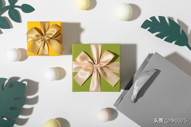 考上大学后，在上海生活，可妈妈总是强行让我随老家亲戚朋友的礼