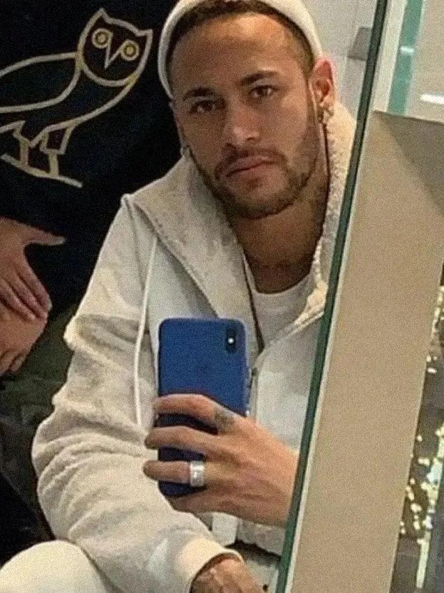 足球无法被超越的头像,足球头像射门