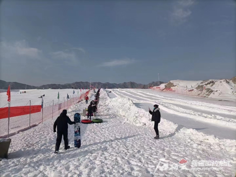 2年间文旅总投资预计超300亿元，塔什店镇对标“横店”