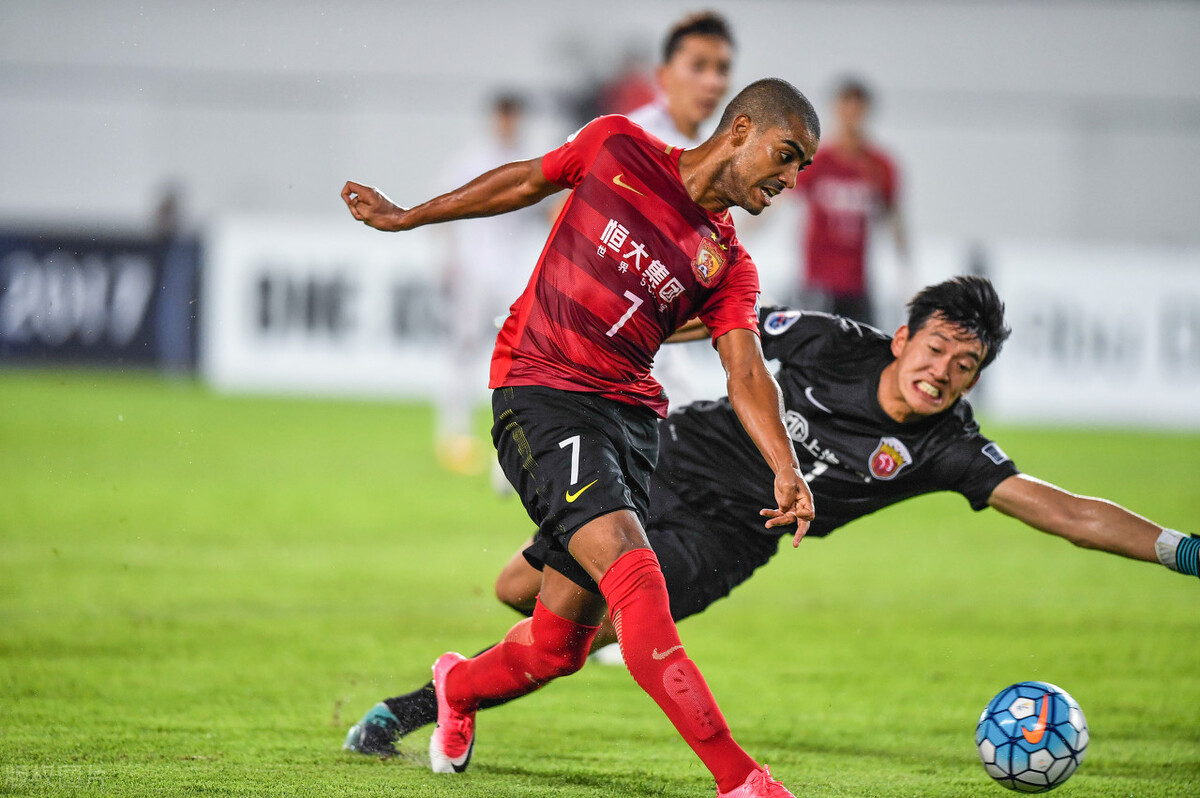 广州恒大亚冠史诗级大逆转,恒大经典逆转比赛录像