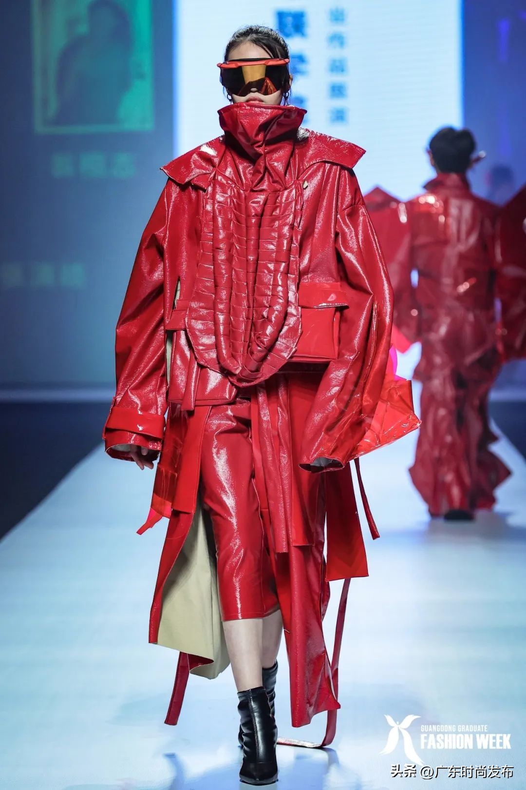 天马行空的设计！就在私立华联学院服装毕业大秀——2023中国（广东）大学生时装周