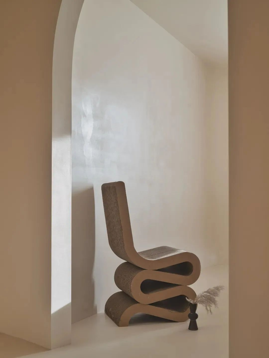 法式奶油风装修美容院,优雅净白空间设计