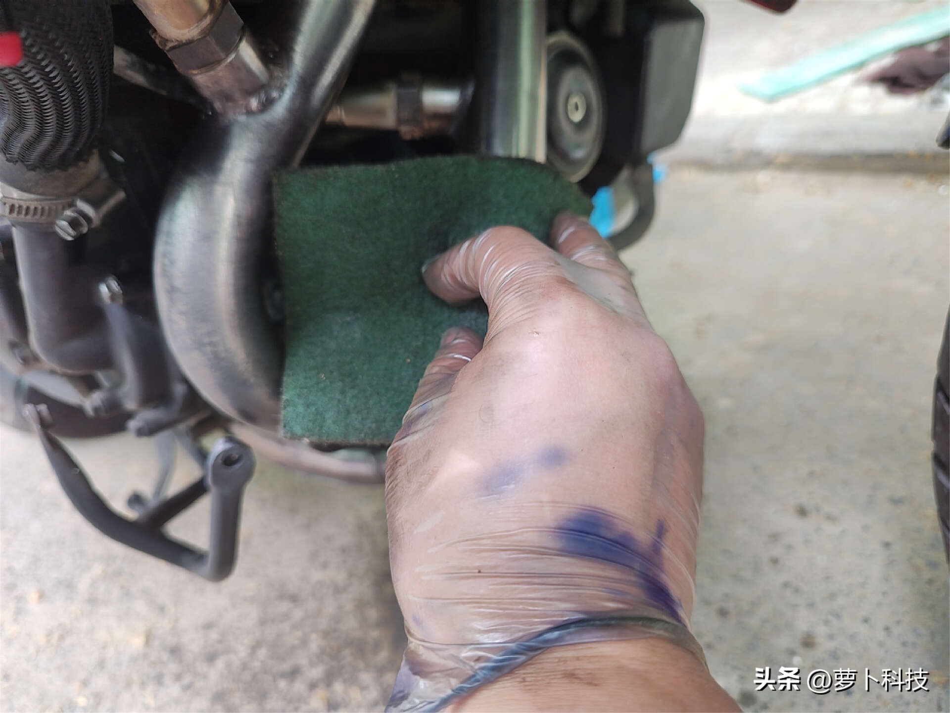 1000元摩托车排气,摩托车排气管镀铬和不锈钢哪个好