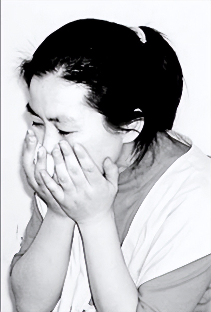 大巴车小女孩被烧伤事件,公交车被烧伤小女孩后续