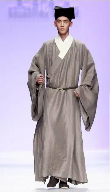 五十六个民族之柯尔克孜族服饰,五十六个民族服饰合集满族