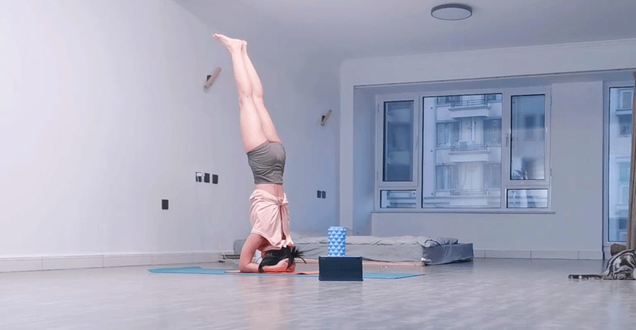 90后女孩断舍离家仅剩6件家具,80平方断舍离六件家具